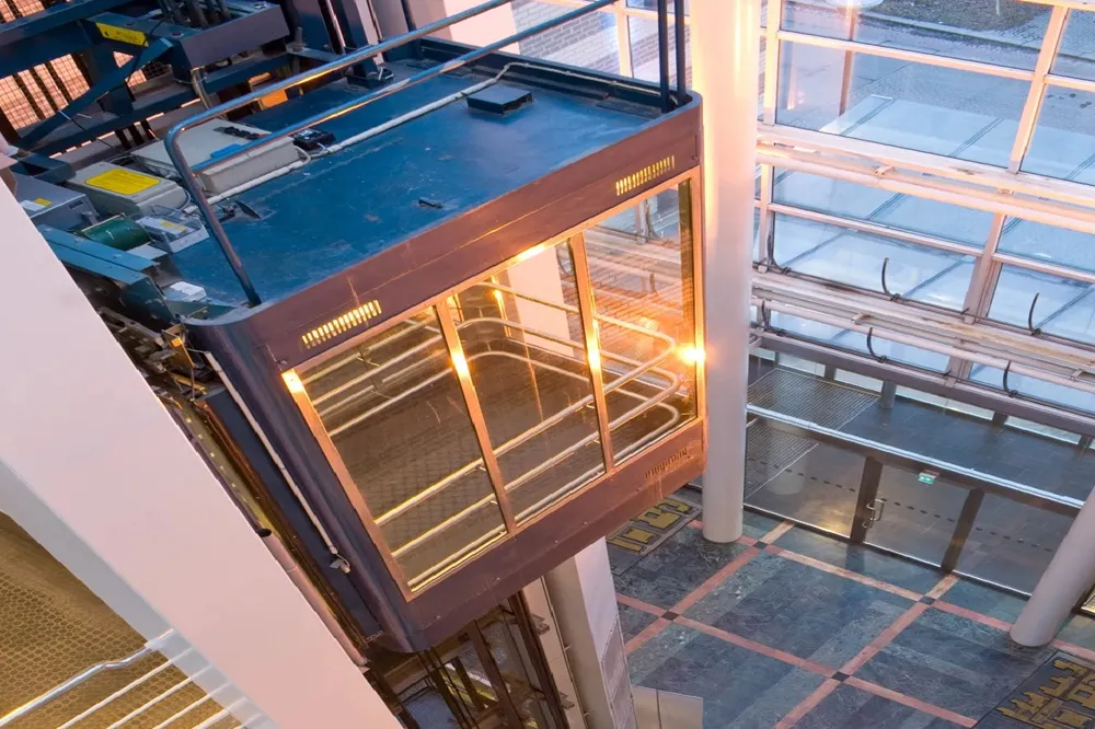 Hydraulic-Industrial-Elevators